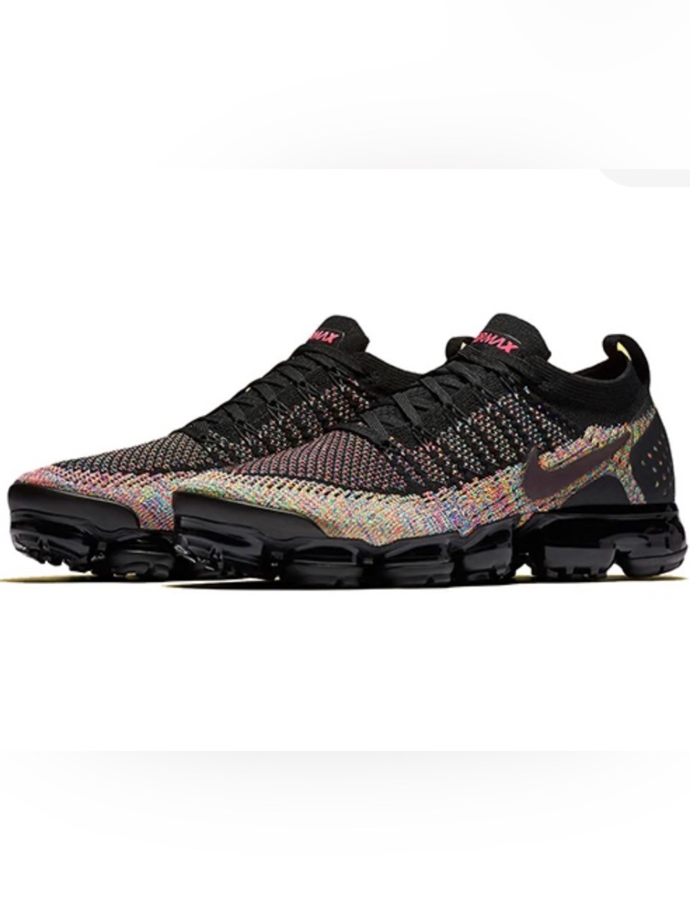 Nike VaporMax Flyknit Sneakers 
Black/Multicolor Knit Preowned Women’s Size 7